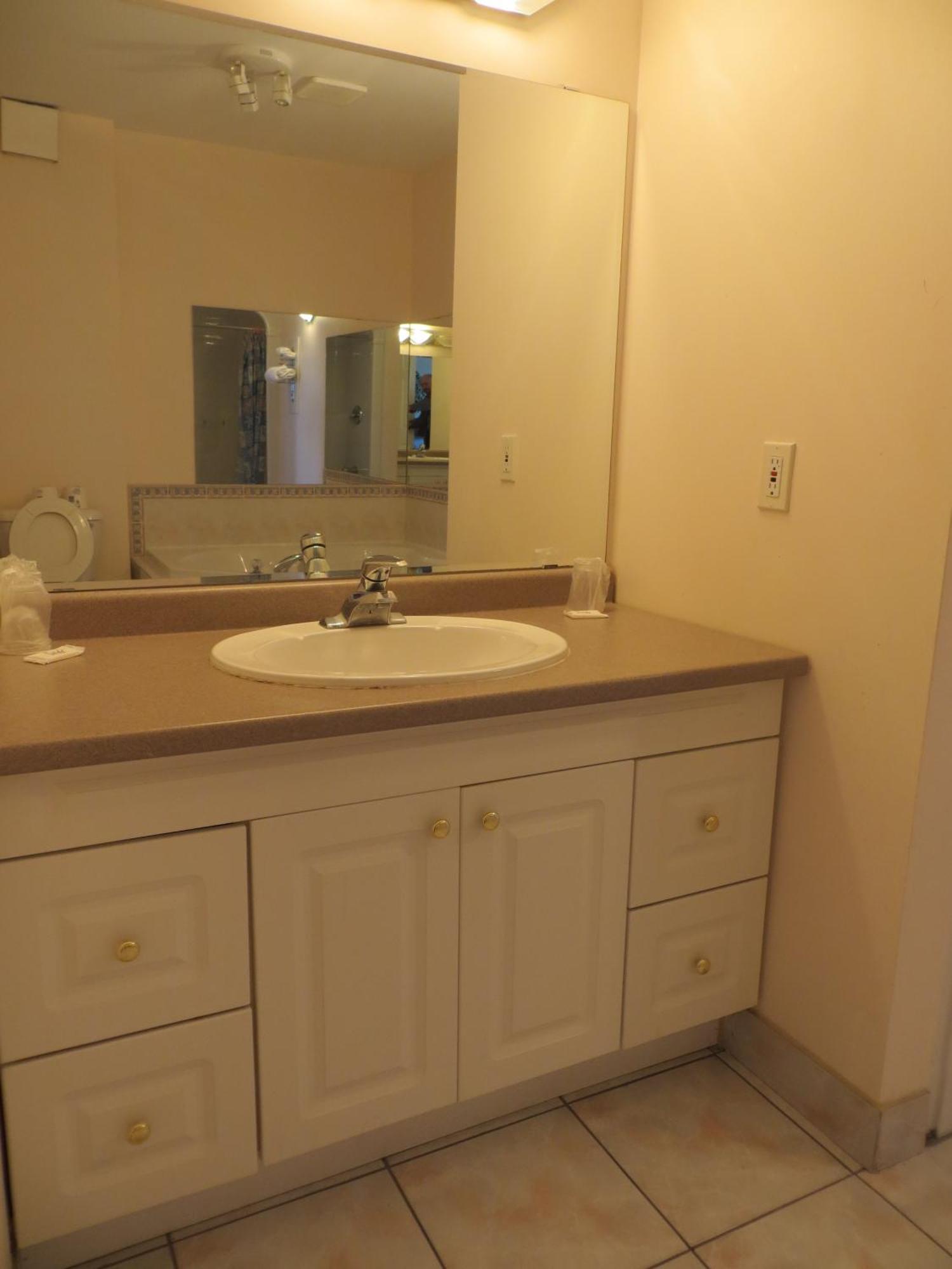 ווסאגה ביץ' Lakeview Resort Motel חדר תמונה