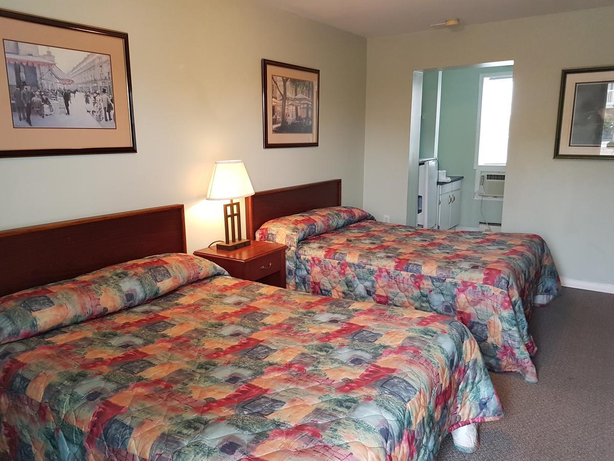 ווסאגה ביץ' Lakeview Resort Motel מראה חיצוני תמונה