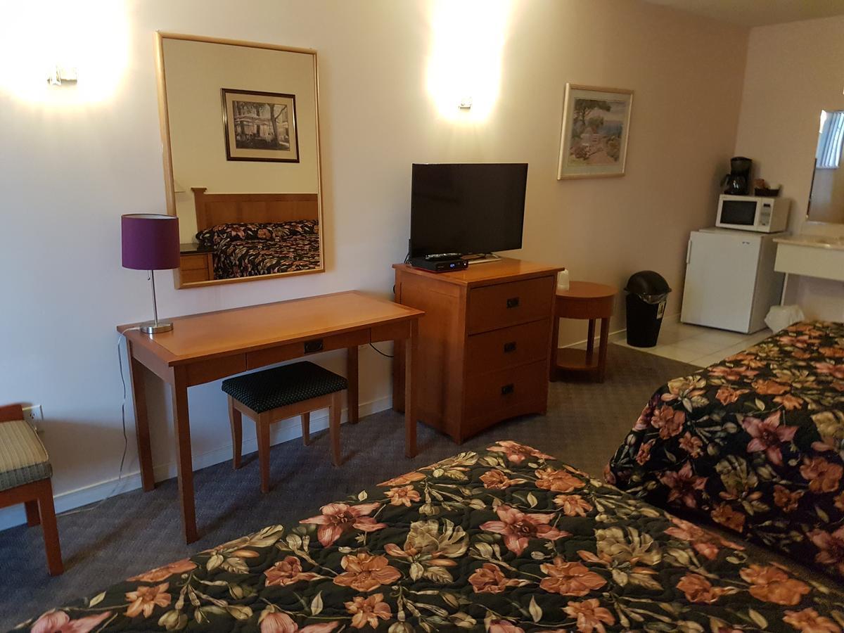 ווסאגה ביץ' Lakeview Resort Motel מראה חיצוני תמונה